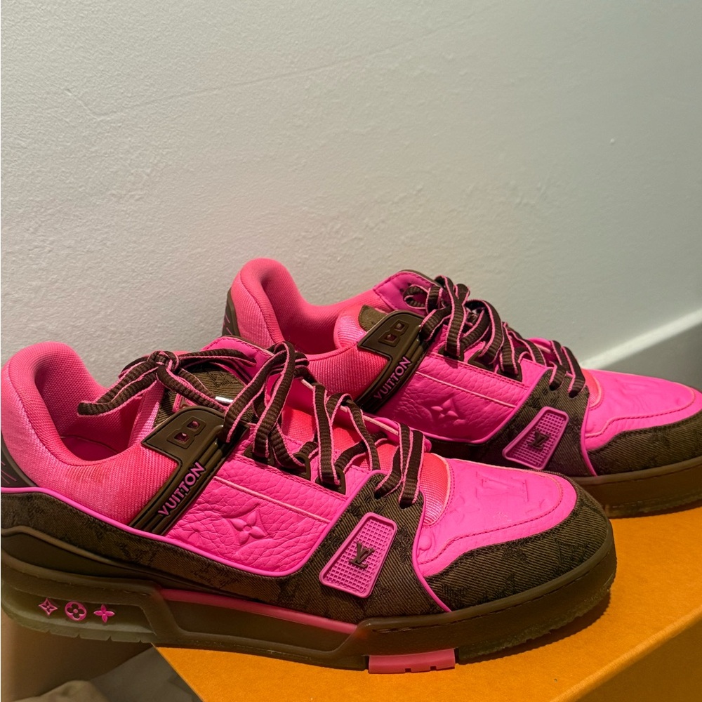 Louis Vuitton Women's Sneakers in Pink and Brown - Picture 4 of 7
